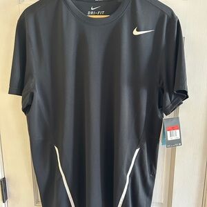 Nike Men's Black and White Dri-FIT Athletic Tee